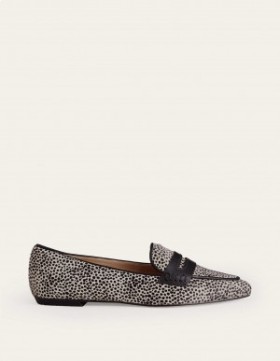 Black Women's Boden Pointed Loafers